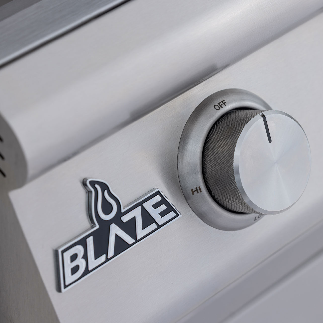 BLZ-4BCM-BLZ-3-CART-SC-DETAIL_0072